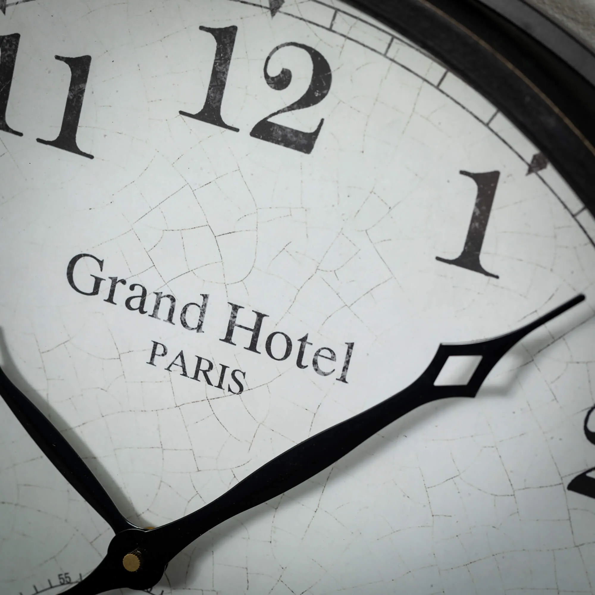 19.5” Modern Black Round Wall Clock