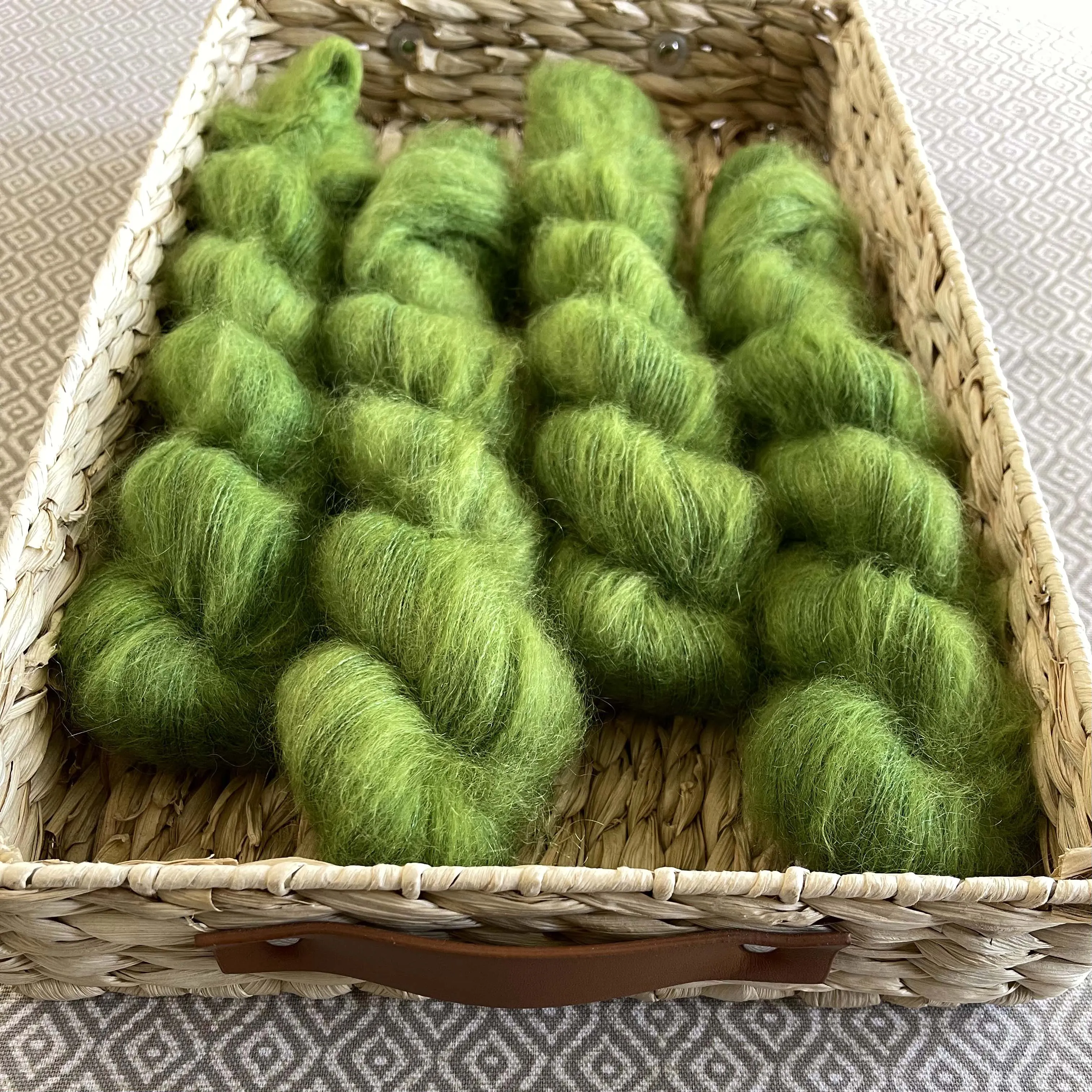Fine Fluff Yarn - Emerald Semi Solid